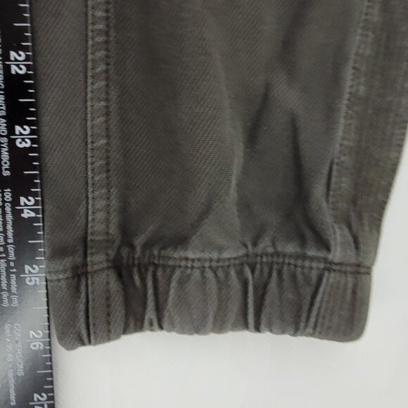 Athleta Farallon Jogger Pants Women's size 6 Olive Drab Green Pockets Tiny Flaw - Picture 9 of 10